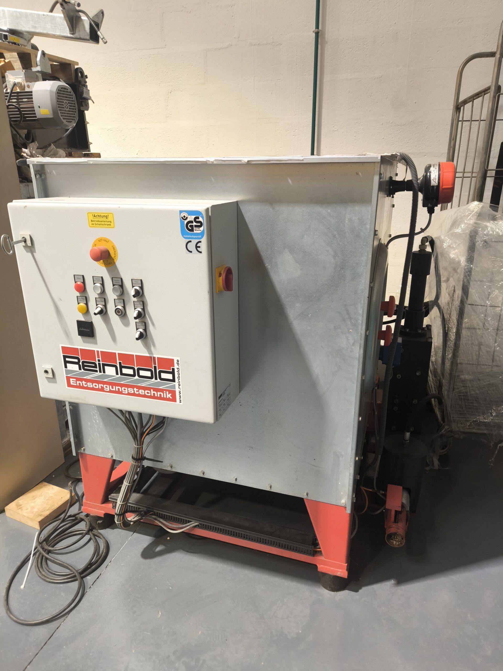 Presse à briquettes Reinbold RB30SV d'occasion